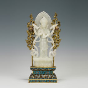 A CARVED JADE AVALOKITESVARA