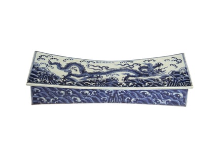 A BLUE AND WHITE DRAGON PILLOW