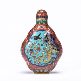 A CLOISONNE ENAMEL PLUM BLOOMS SNUFF BOTTLE