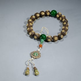 A CHINESE IMPERIAL HUANGHUALI PRAYER BEADS SHOUCHUAN