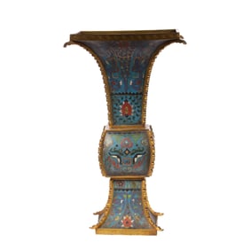 A CLOISONNE ENAMEL BEAKER VASE GU