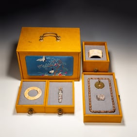 A COLLECTION OF JADE CARVINGS