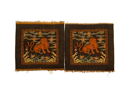PAIR KESI EMBROIDERED RANK BADGES OF TIGER, BUZI