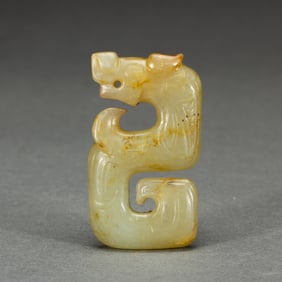A JADE DRAGON CARVING