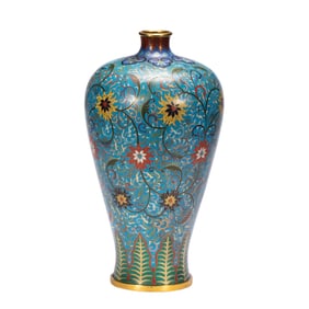 A CLOISONNE ENAMEL LOTUS SCROLLS VASE MEIPING