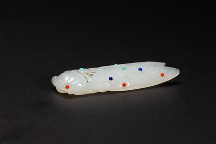 A HARDSTONES INLAID WHITE JADE CICADA