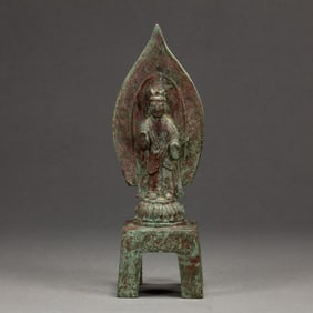 A BRONZE FIGURE OF BODHISATTVA