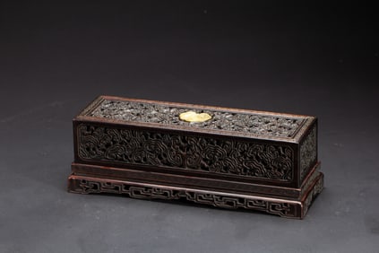 A CARVED JADE INLAID ROSEWOOD BOX WITH COVER