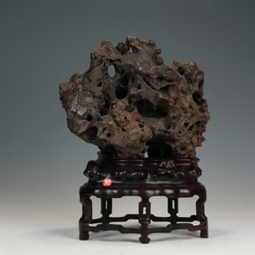 A CHINESE LITERATI ROCK
