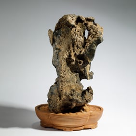 A CHINESE LINGBI LITERATI ROCK