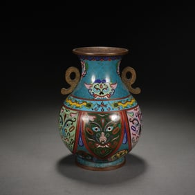 A CLOISONNE ENAMEL VASE ZUN
