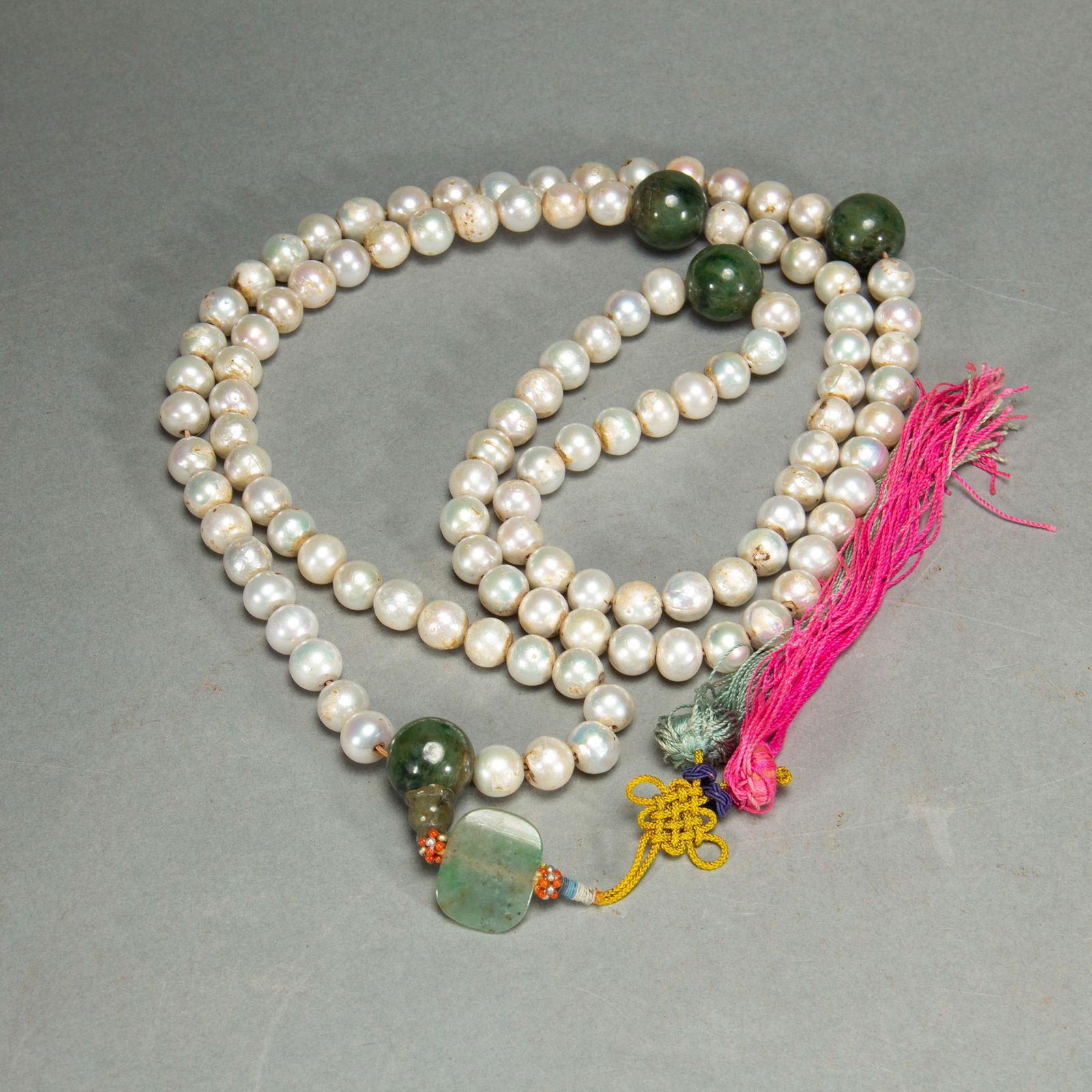 A CHINESE IMPERIAL PEARL ROSARY (1 of 9)