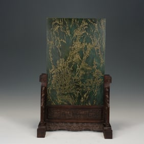 A FINE SPINACH GREEN JADE TABLE SCREEN