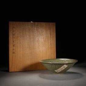 AN INCISED YAOZHOU-TYPE BOWL