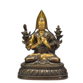 A SINO-TIBETAN BRONZE FIGURE OF TSONG KHAPA