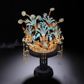 A FEATHER DECORATED SILVER-GILT PHOENIX TIARA
