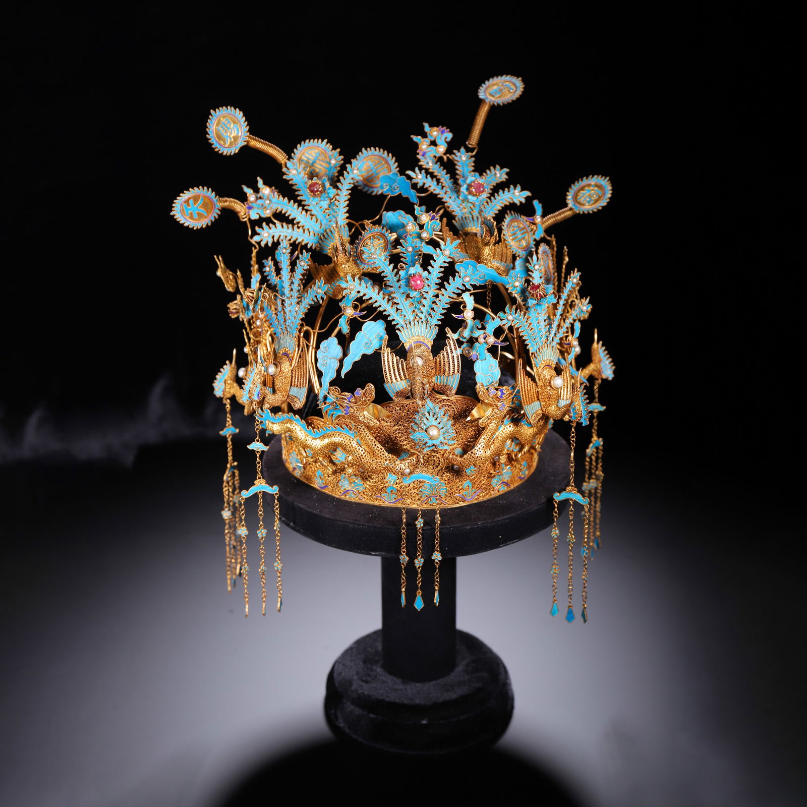 A FEATHER DECORATED SILVER-GILT PHOENIX TIARA (1 of 9)