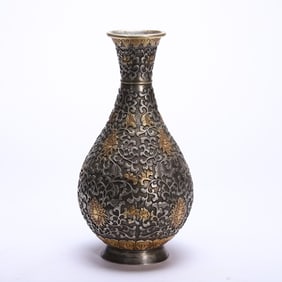 TRADITIONAL DECORATIVE CARVED VASE WITH GILDED ACCENTS