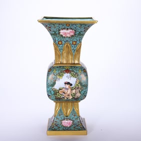 CLOISONNE VASE WITH TRADITIONAL FIGURE SCENE