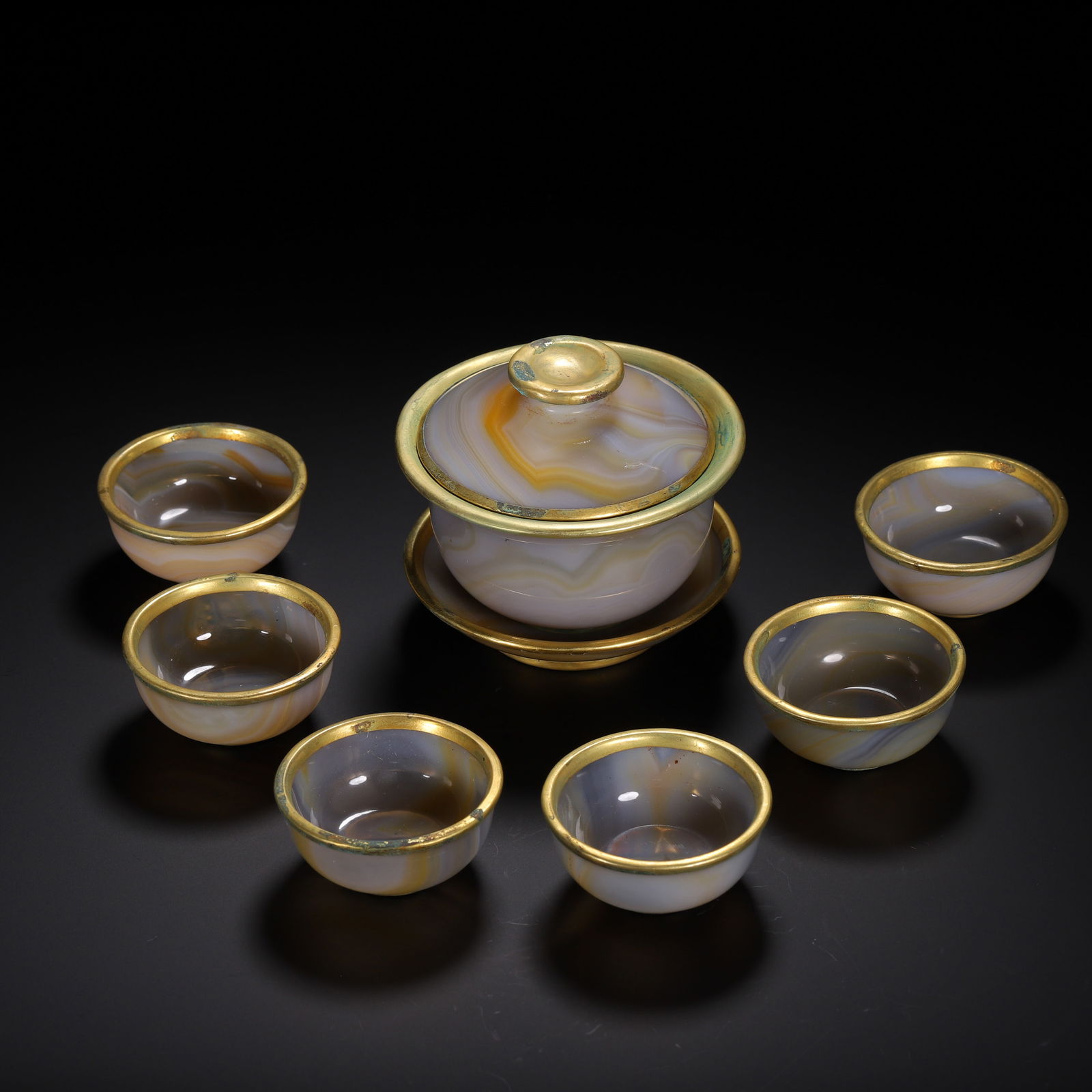 A SET OF AGATE TEA BOWL WITH CUPS (1 of 9)