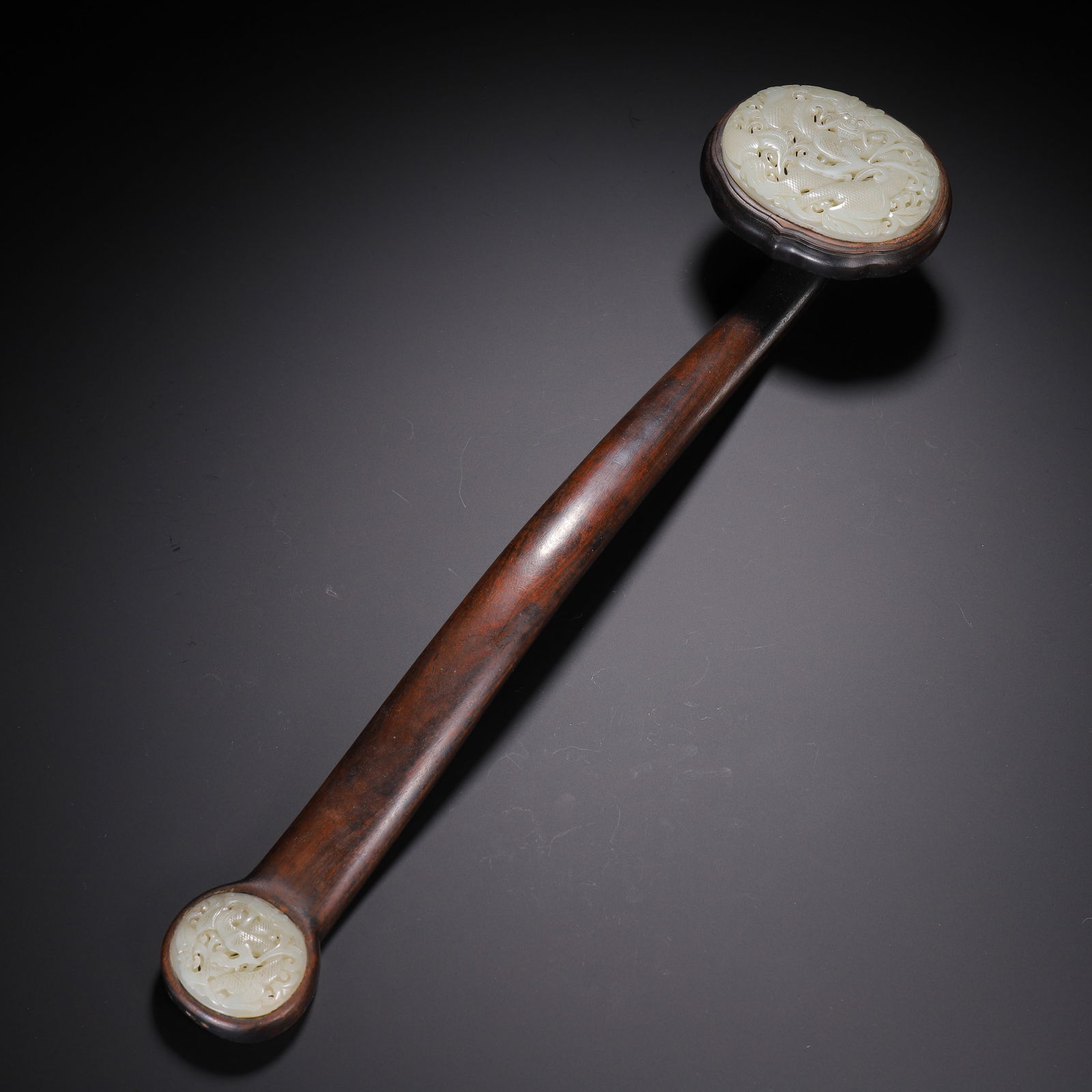 A CARVED WHITE JADE PLAQUES INLAID ROSEWOOD ZITAN RUYI SCEPTER (1 of 9)