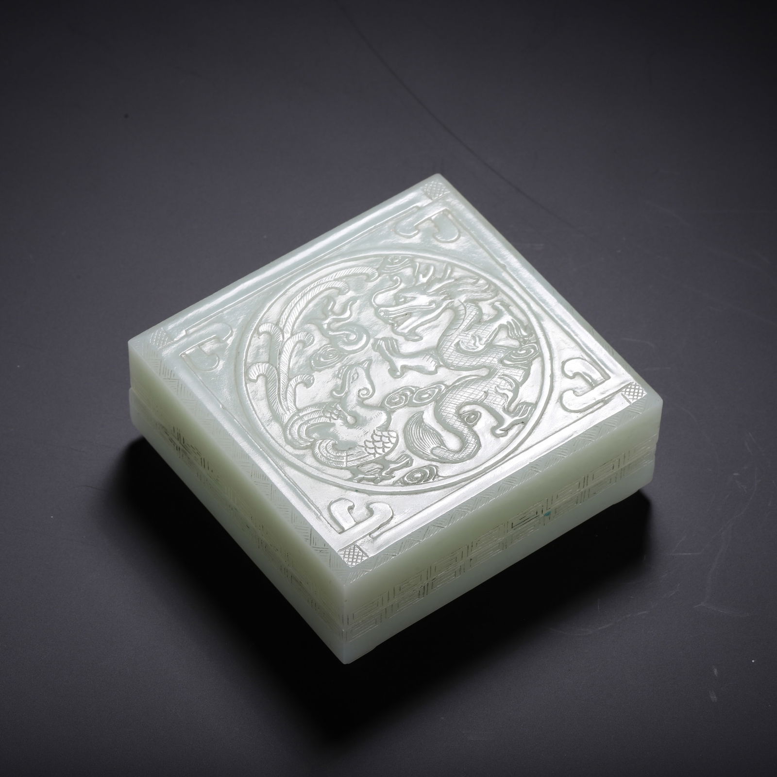 A CARVED WHITE JADE DRAGON BOX WITH COVER (1 of 9)