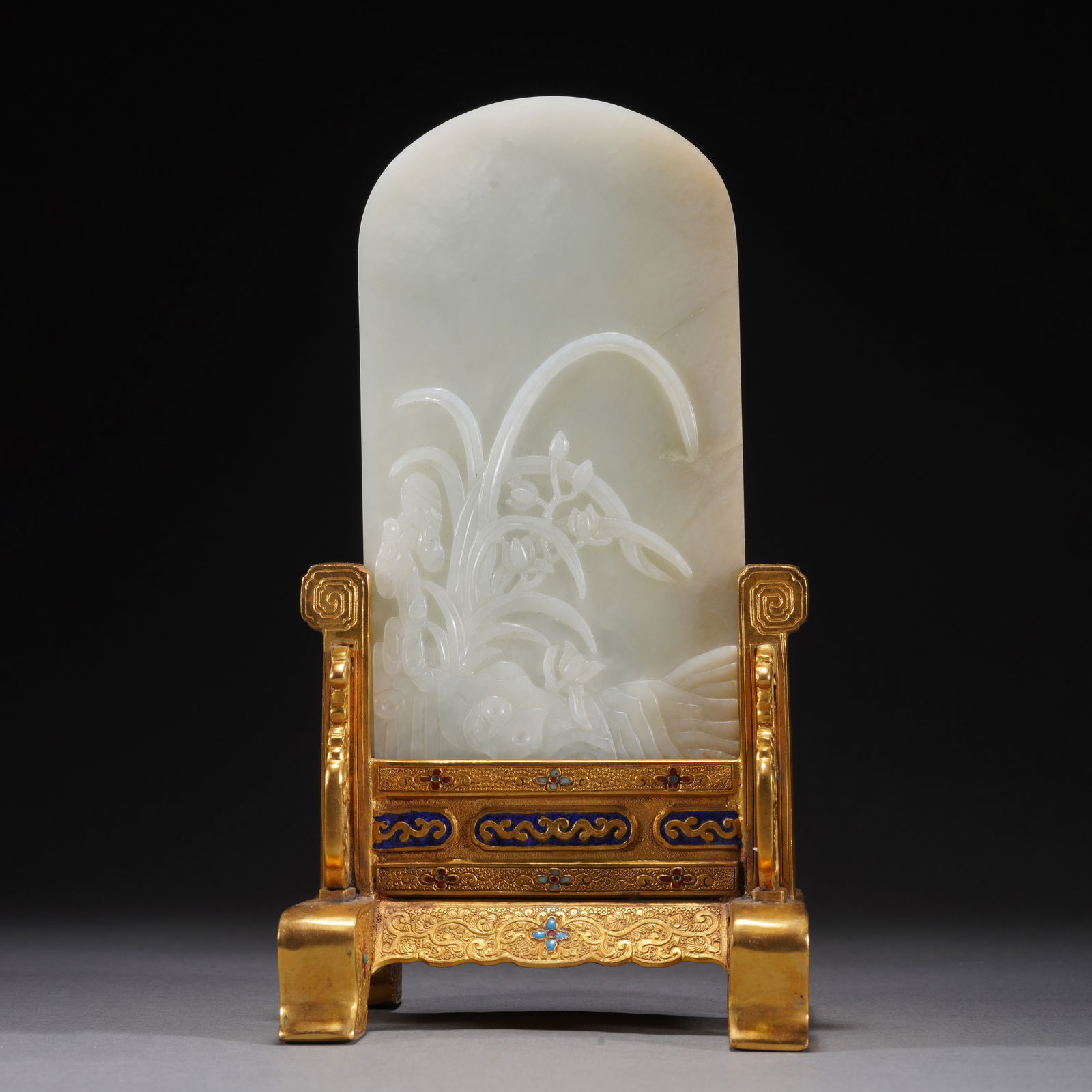 A FINE CARVED WHITE JADE INLAID BRONZE-GILT TABLE SCREEN (1 of 8)