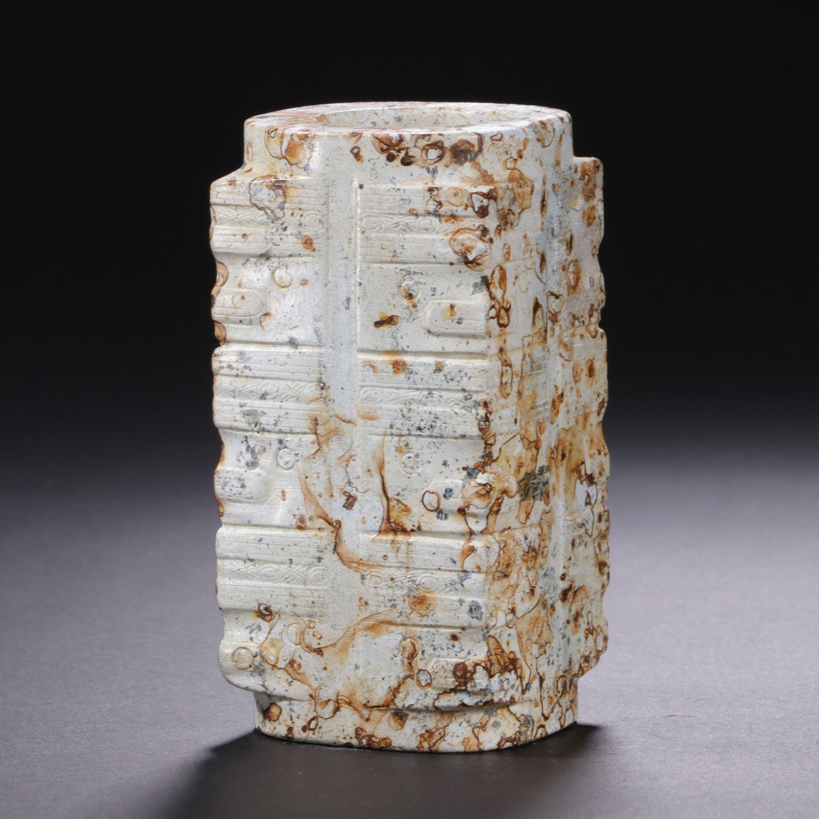 A CHINESE ARCHAISTIC JADE CONG (1 of 8)