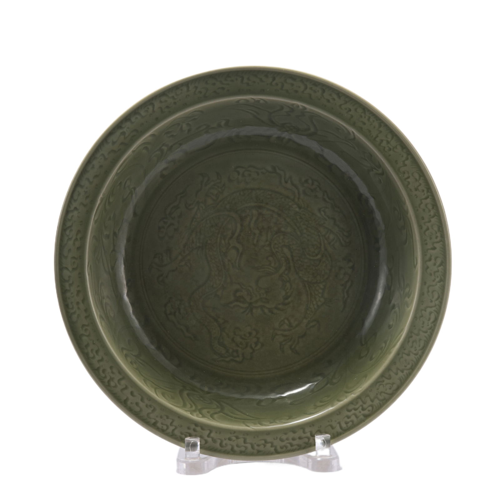 A LONGQUAN CELADON GLAZE DRAGON DISH (1 of 10)