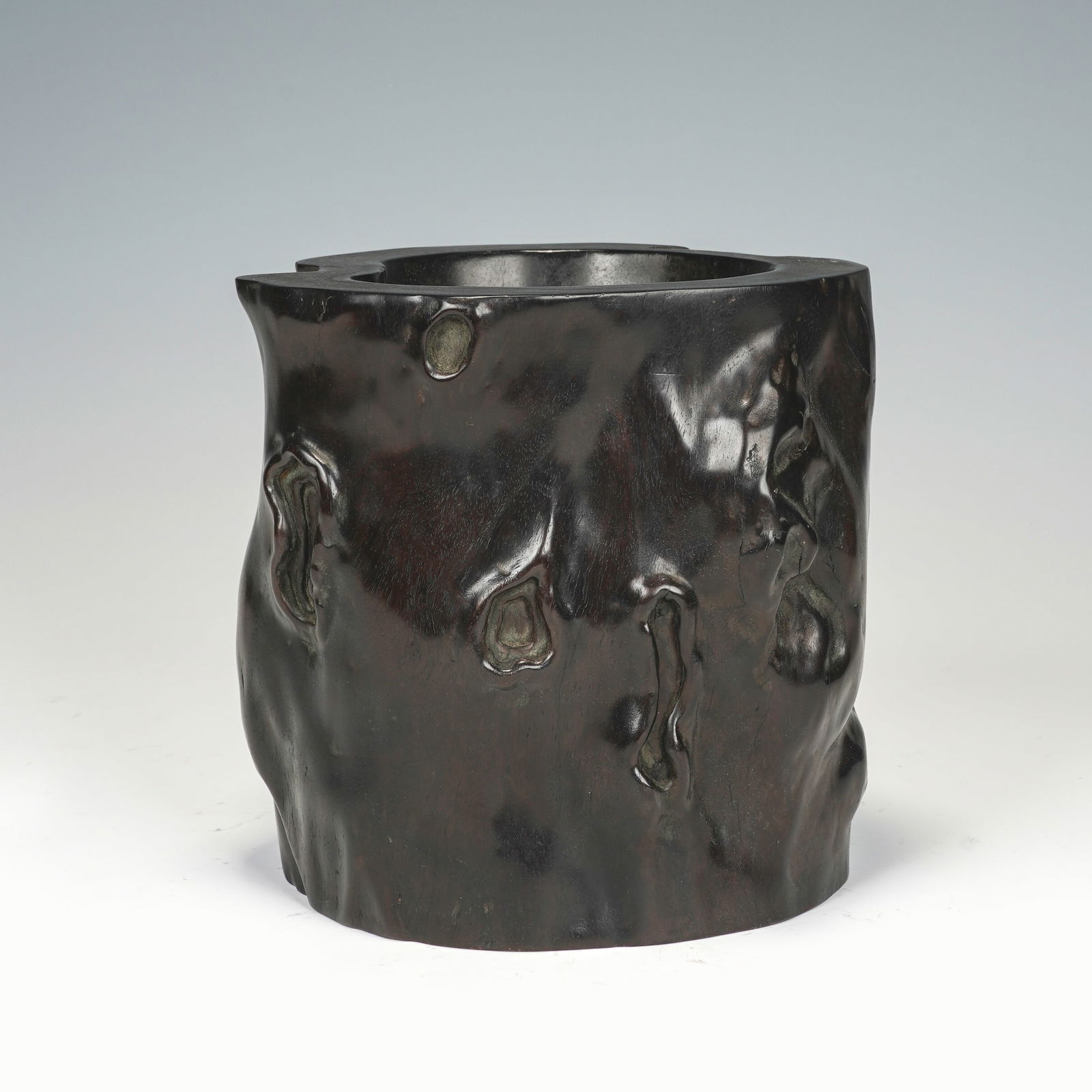 A ROSEWOOD ZITAN BRUSHPOT (1 of 10)