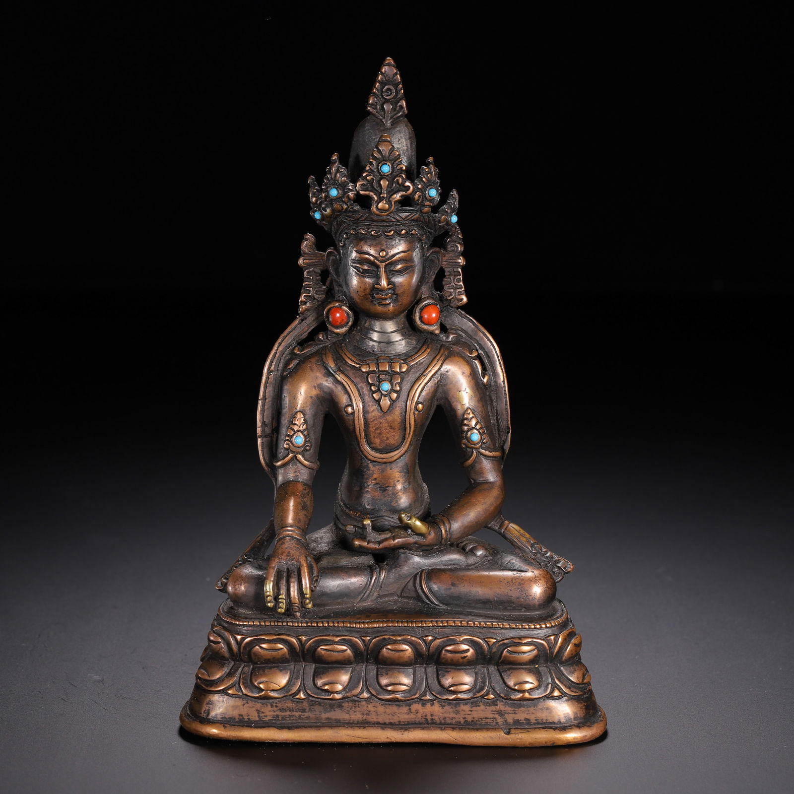 A BRONZE FIGURE OF AMITAYUS (1 of 9)