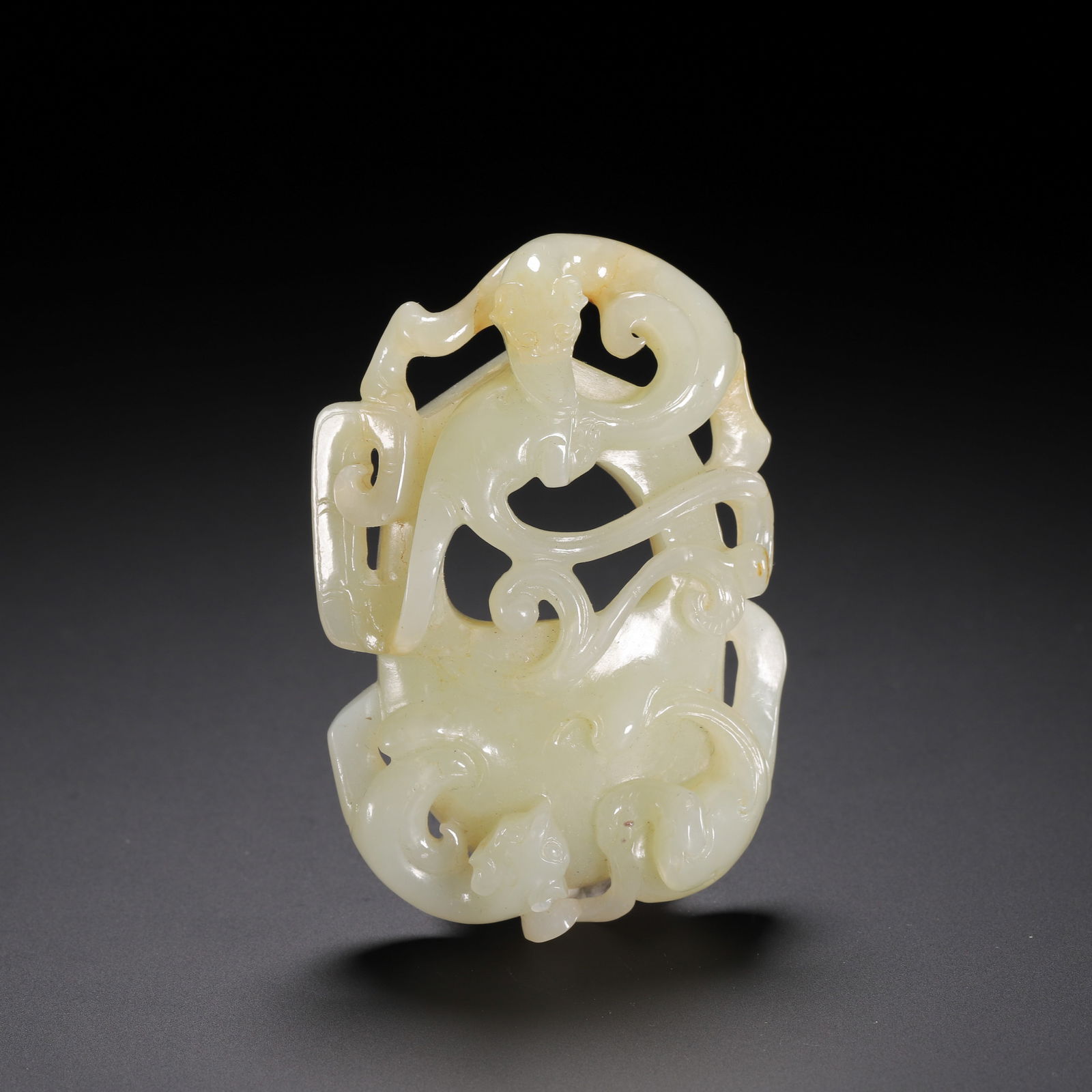 A FINE CARVED WHITE JADE CHILONG PENDANT (1 of 9)