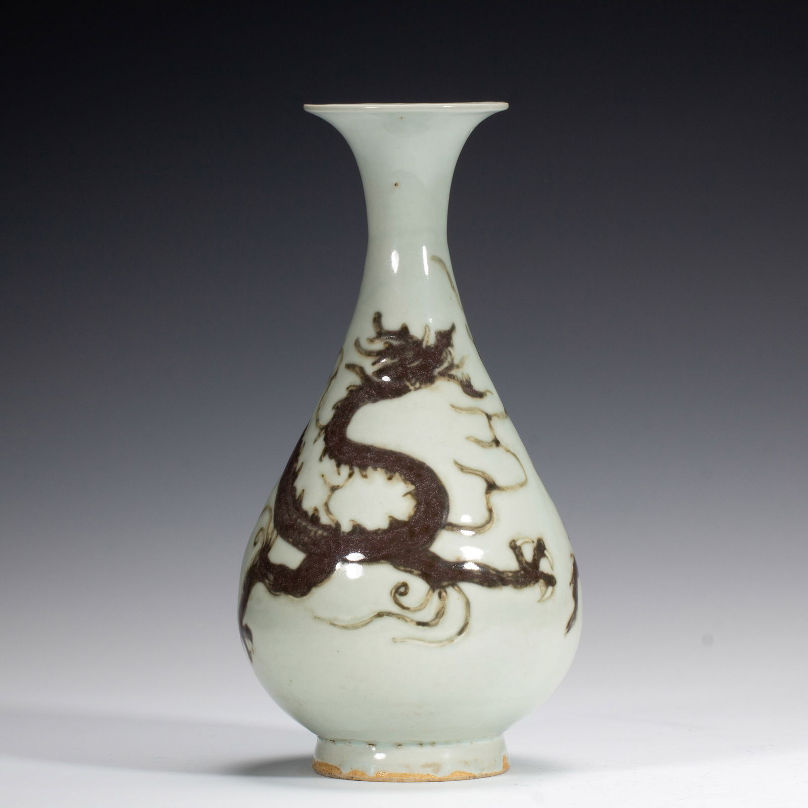 A CHINESE UNDERGLAZE RED DRAGON VASE YUHUCHUNPING (1 of 11)