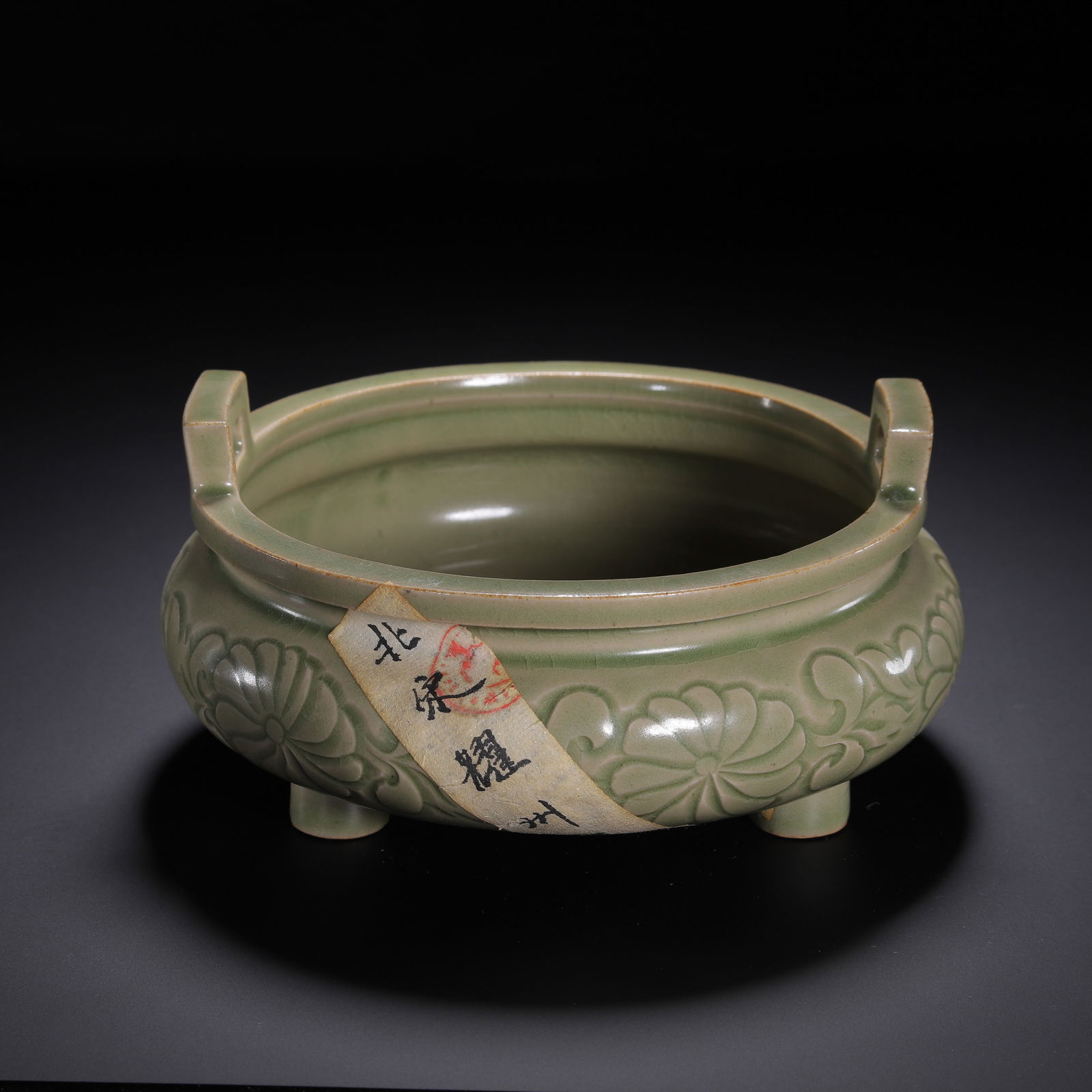 A YAOZHOU-TYPE TRIPOD CENSER (1 of 9)
