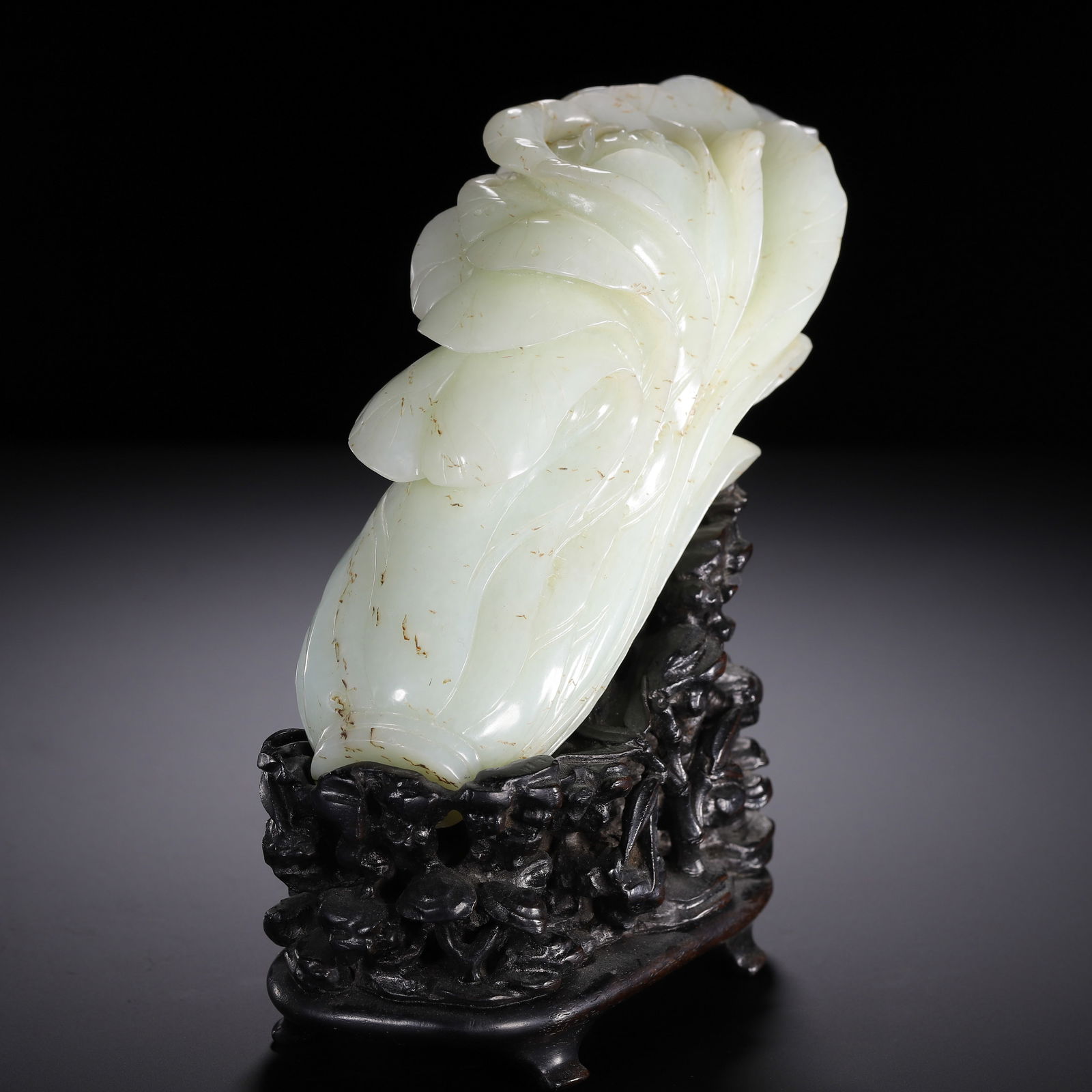 A CARVED WHITE JADE CHINESE CABBAGE PAK CHOI - 4