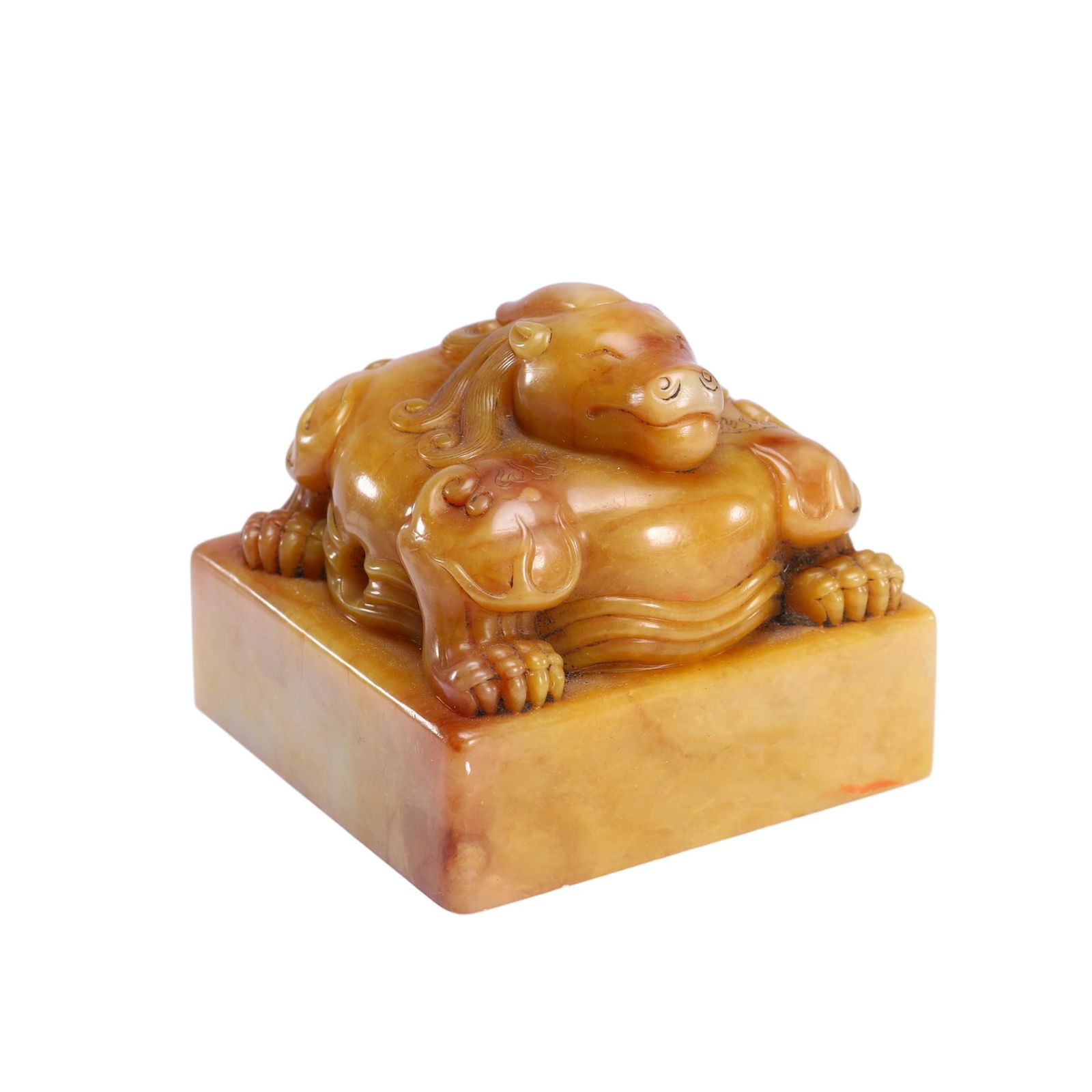 A CARVED TIANHUANG BEAST SEAL (1 of 9)