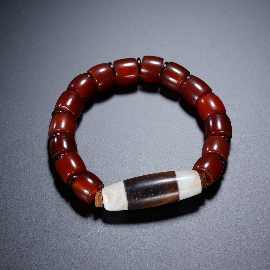 Chinese Agate Beaded Bracelet with Ancient Central Asian Bead (1 of 5)