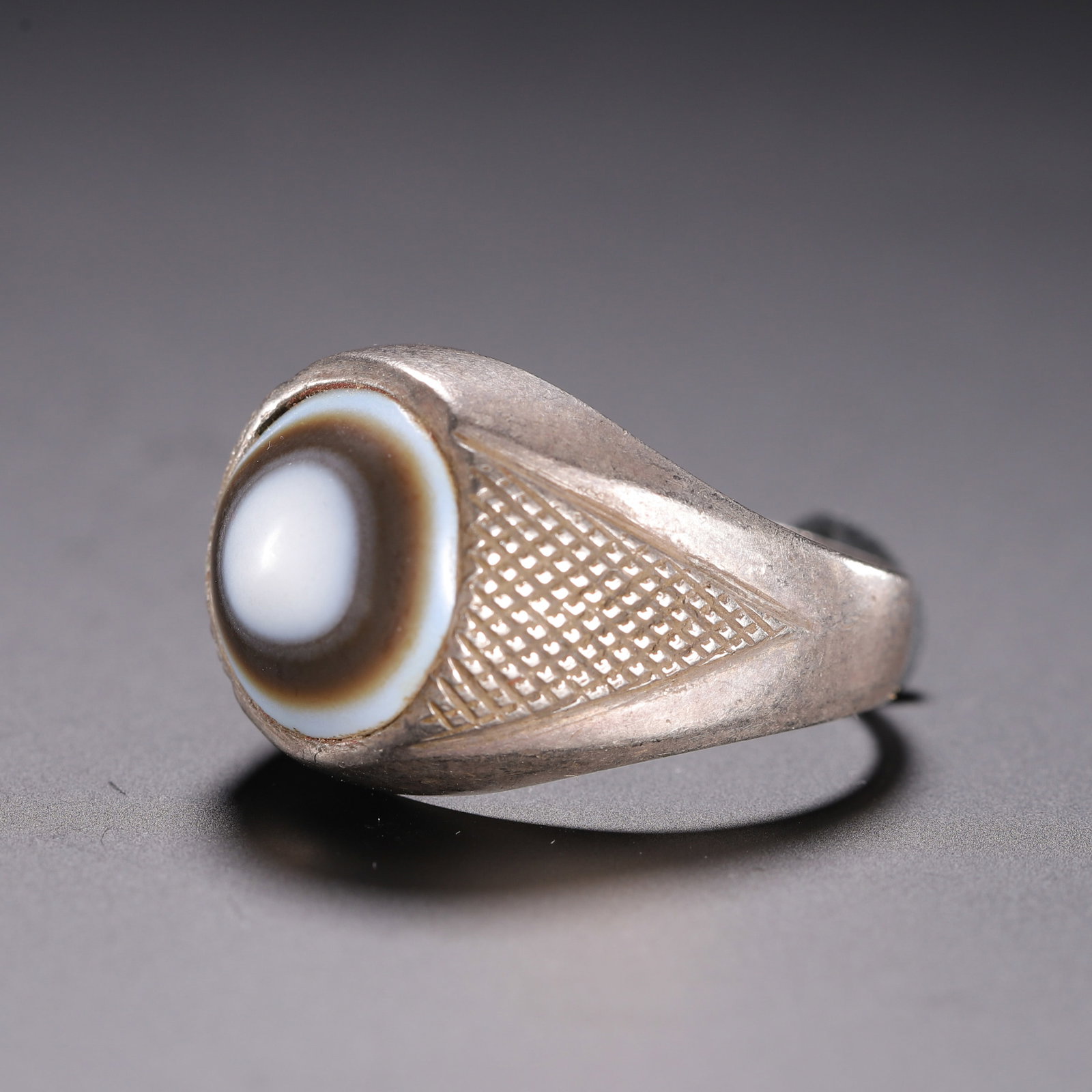 A Chinese Silver Dzi Bead Ring (1 of 9)