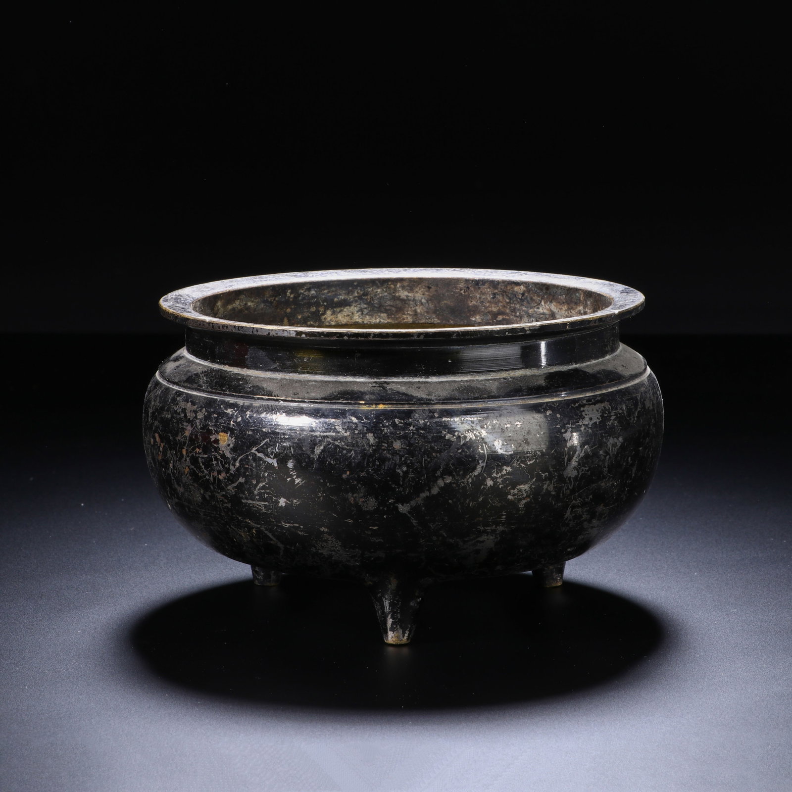 A Chinese Bronze Tripod Censer (1 of 6)