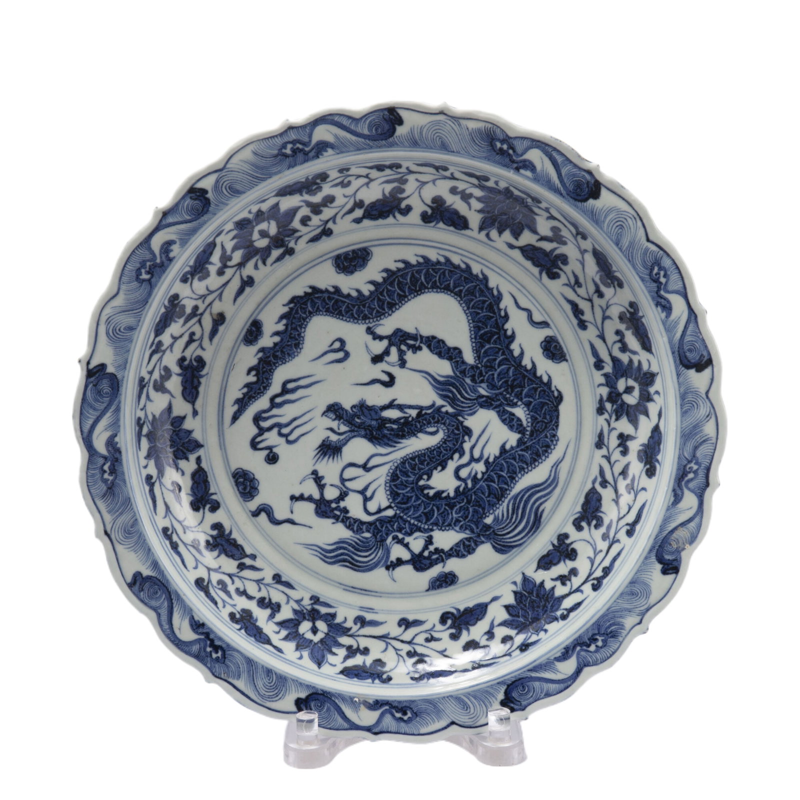 A CHINESE BLUE AND WHITE DRAGON LOBED DISH (1 of 10)