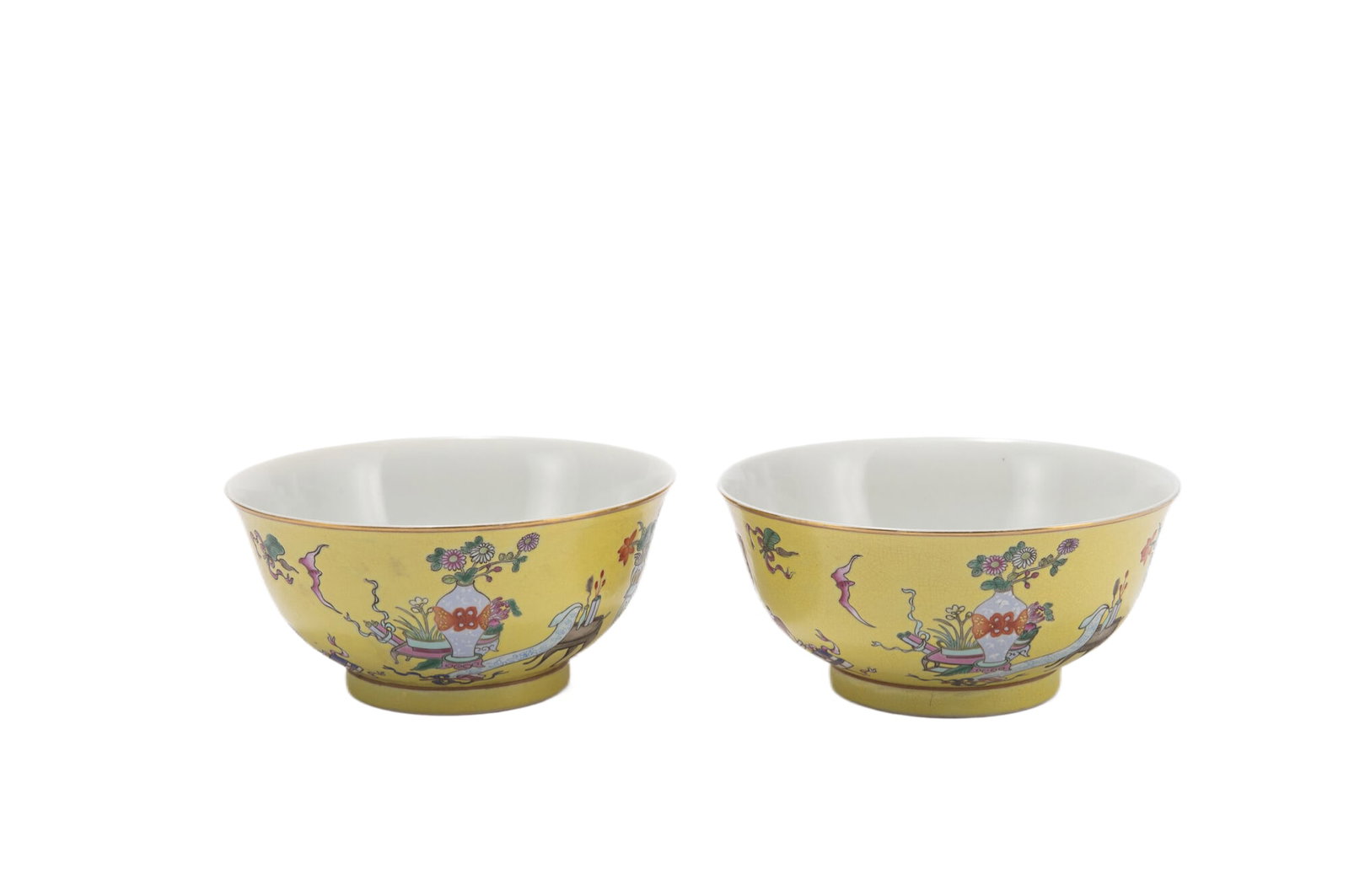 A PAIR OF FAMILLE ROSE PORCELAIN BOWLS,QIANLONG (1 of 10)