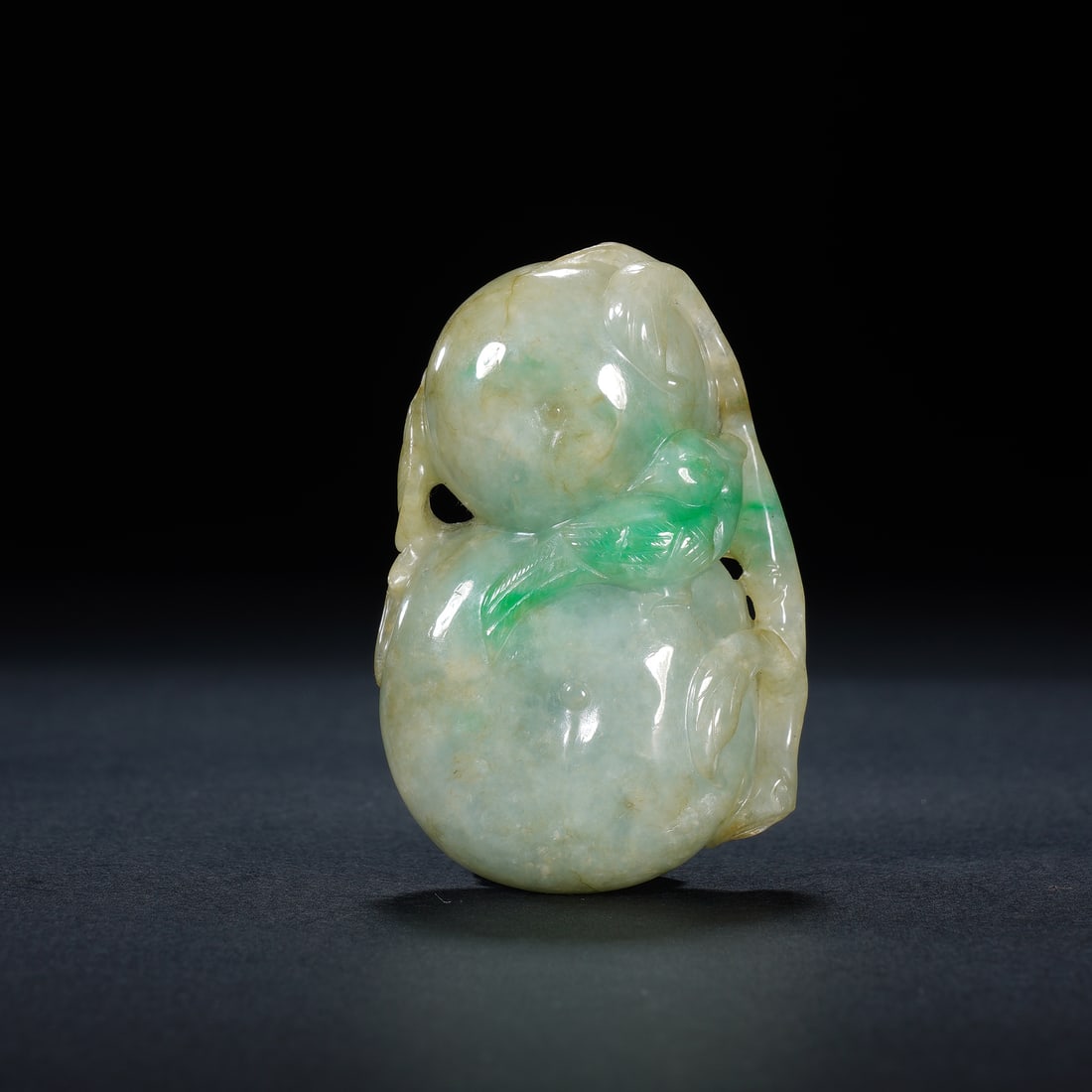 Chinese Jadeite Double-Gourd Pendant (1 of 5)
