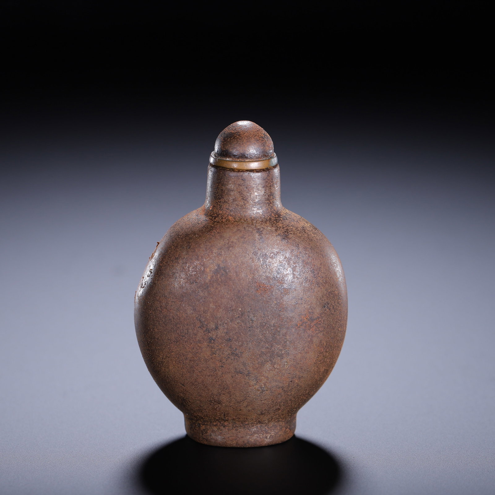 Chinese Iron Snuff Bottle (1 of 9)