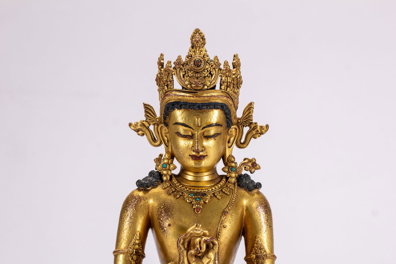 A CHINESE GILT BRONZE BUDDHA STATUE - 2