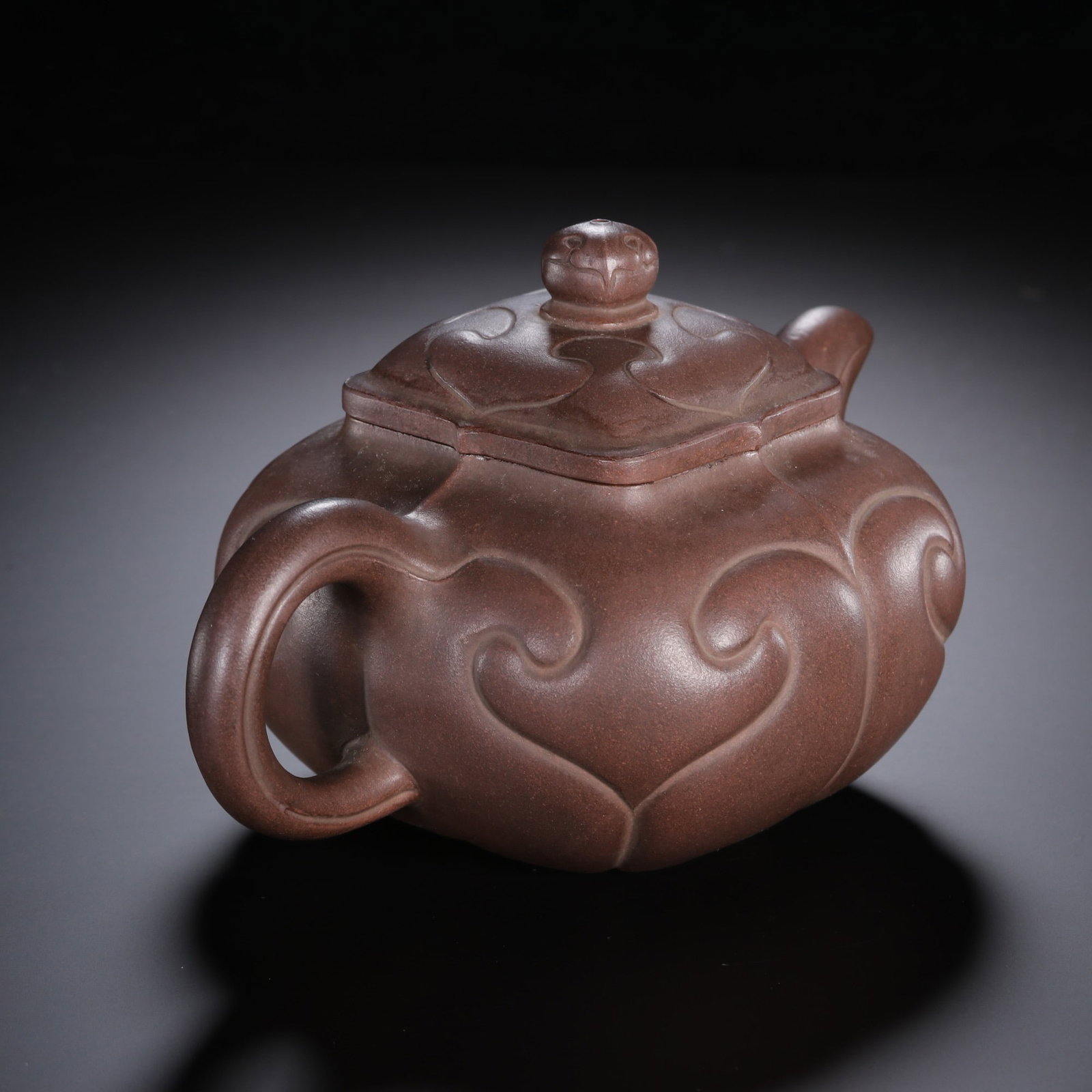 A CHINESE RUYI PATTERN ZISHA TEAPOT - 6