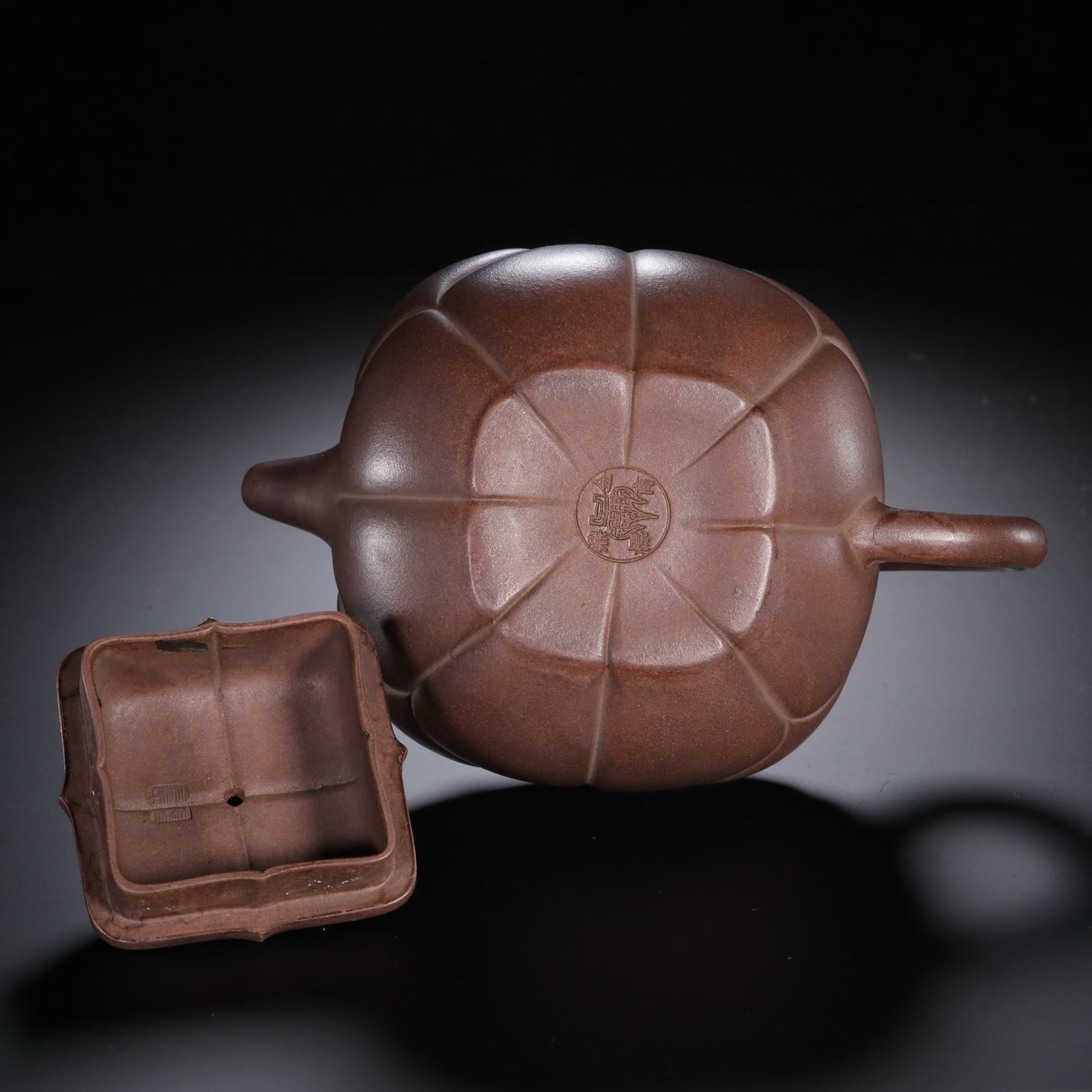 A CHINESE RUYI PATTERN ZISHA TEAPOT - 8