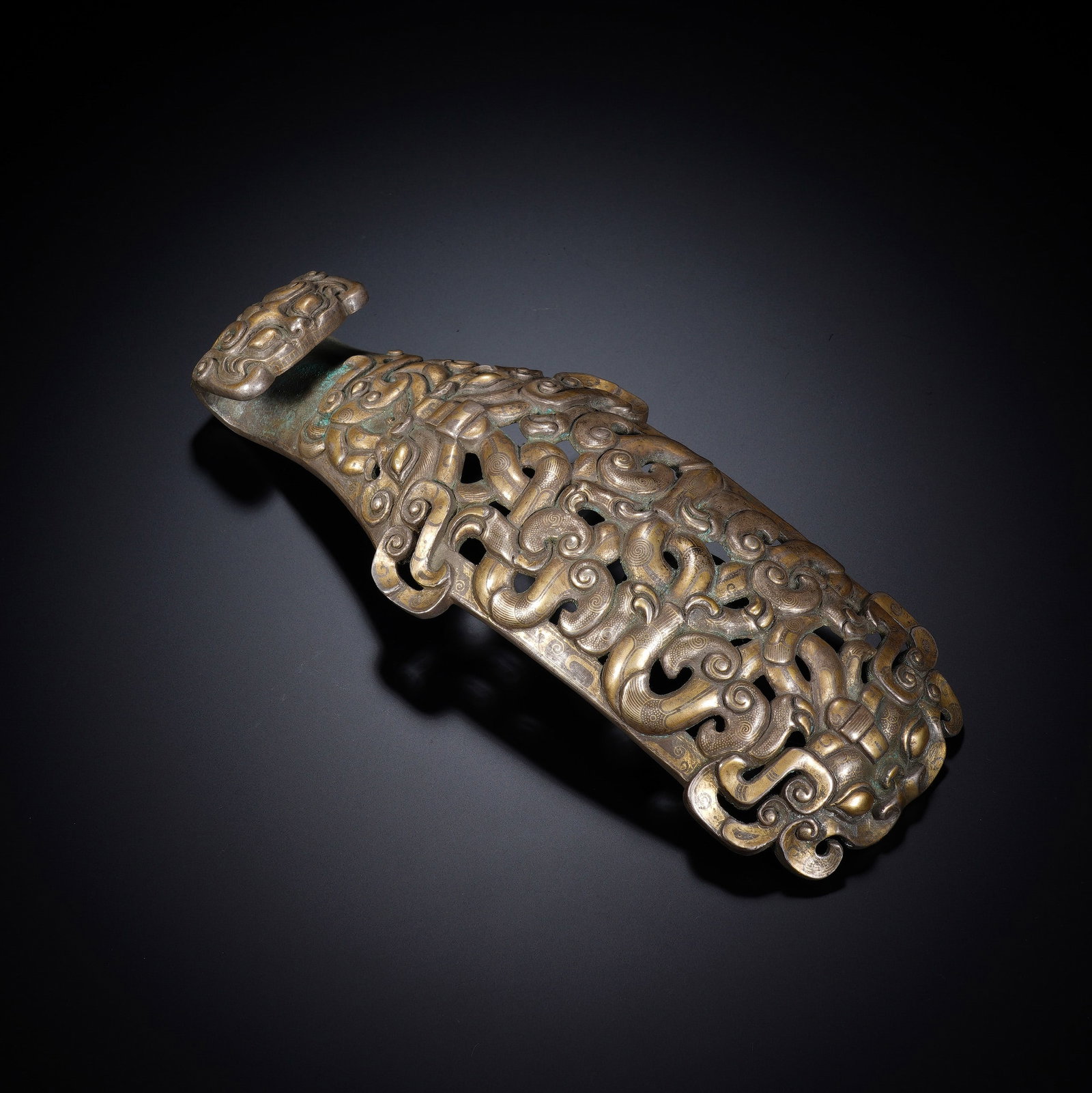 A CHINESE BRONZE OPENWORK CHILONG BELT HOOK (1 of 10)