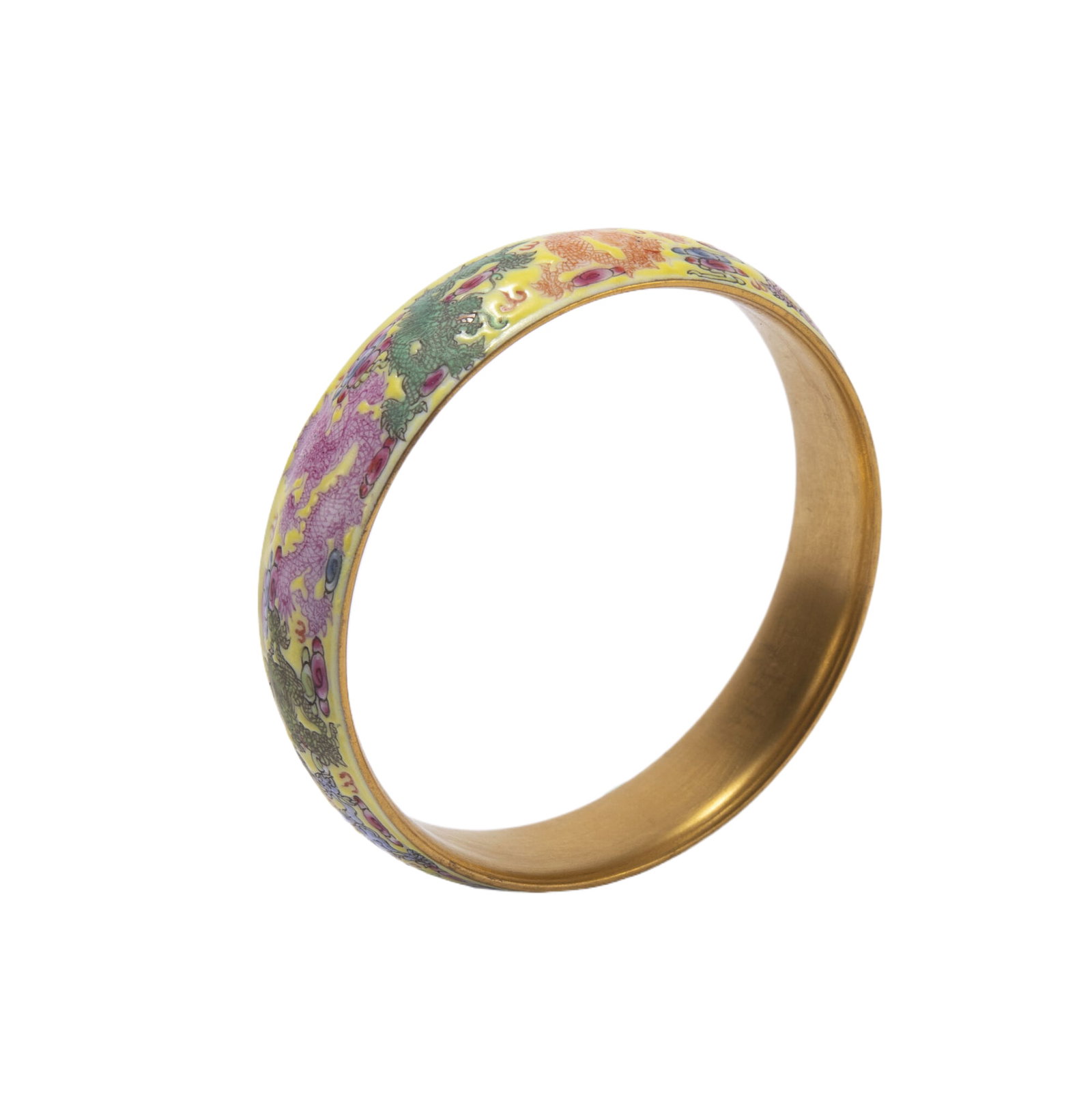 A CHINESE FAMILLE ROSE NINE DRAGONS BANGLE: A CHINESE FAMILLE ROSE NINE DRAGONS BANGLE of cylindrical shape, decorated with dragons chasing each in vivid shade, all against bright yellow ground, interior gilt. DIMENSIONS: Diam. 7 cm. H. 1.5 cm.