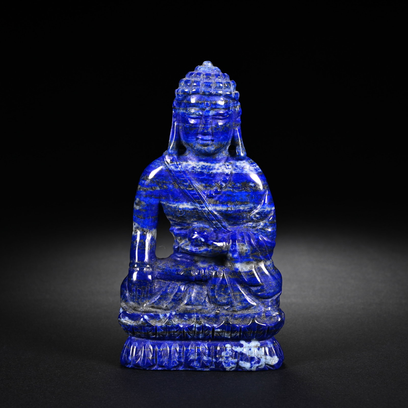 A CHINESE LAPIS LAZULI SEATED BUDDHA FIGURE (1 of 7)