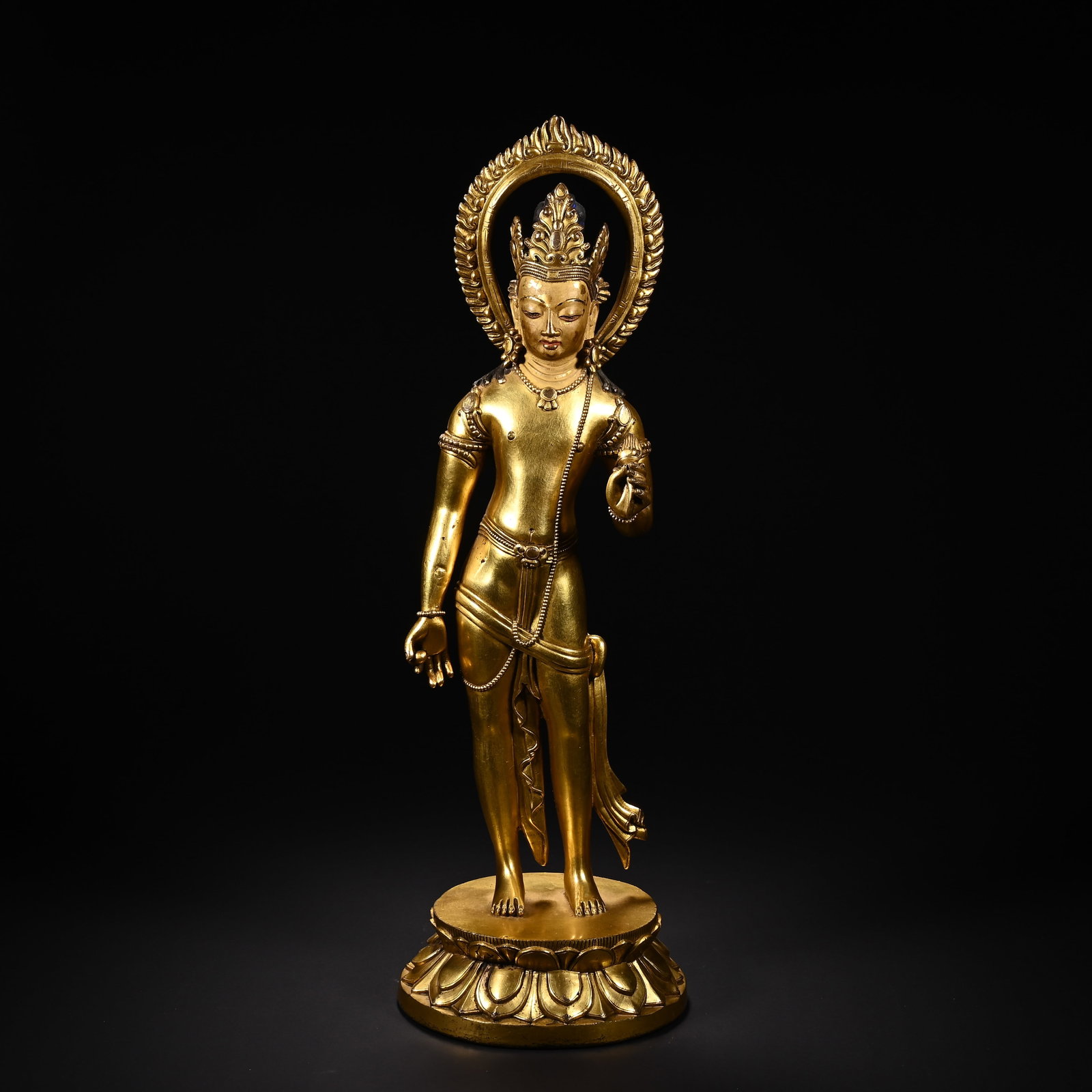 A CHINESE GILT BRONZE STANDING GUANYIN BODHISATTVA FIGURE (1 of 9)
